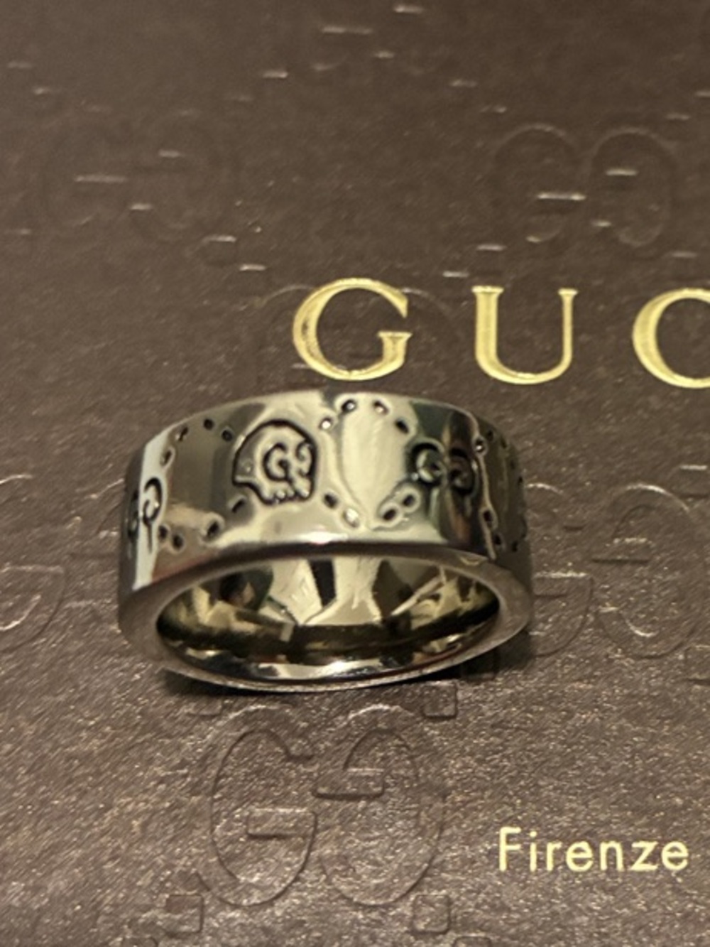 New Gucci wide Ring With Box sz 7.5 Guccissima WITH BOX